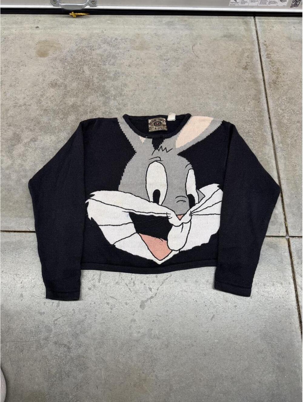 vintage bugs bunny looney tunes black and white cartoon knit sweater size small
